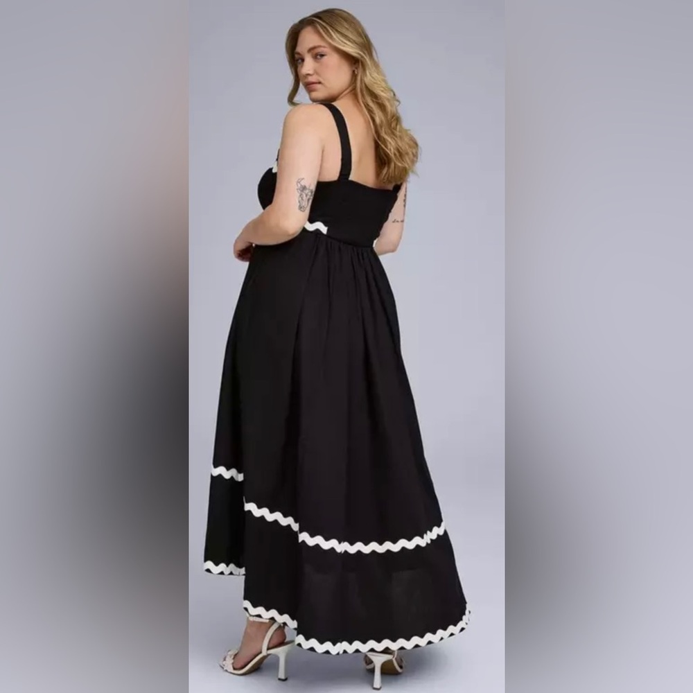 New Arrival. Black Dress with White Trim size 2X 18/20 🌸🌹🌺 LAST ONE - Picture 6 of 12